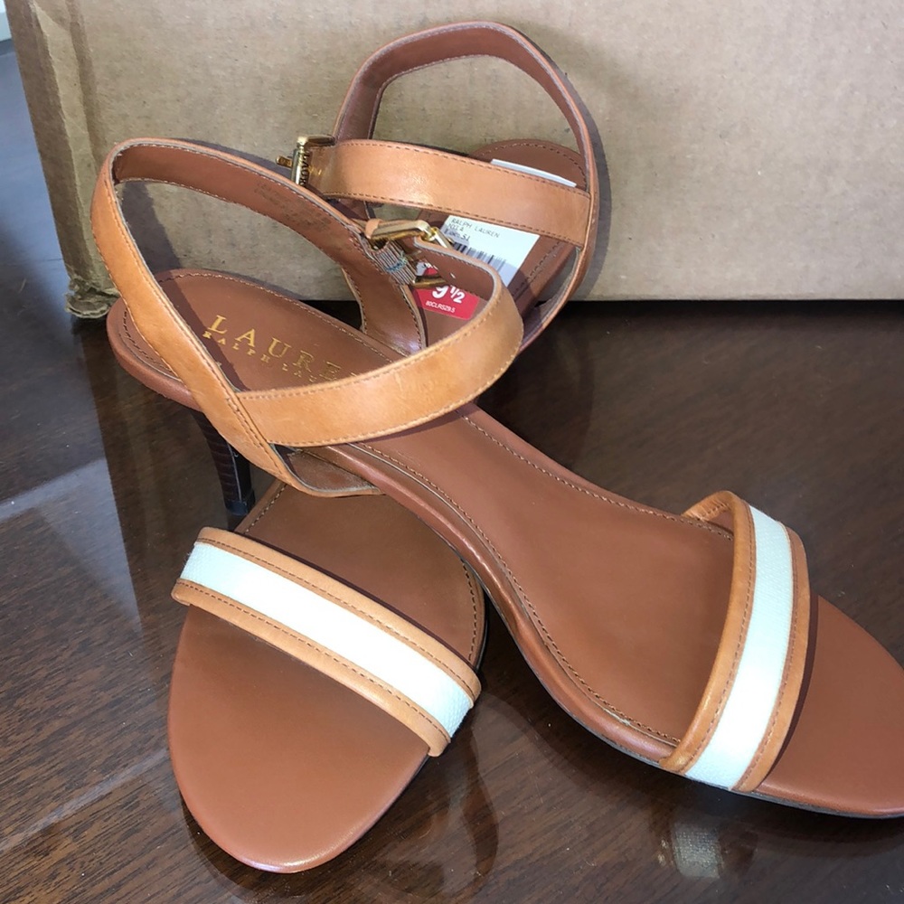 NWT Ralph Lauren heel